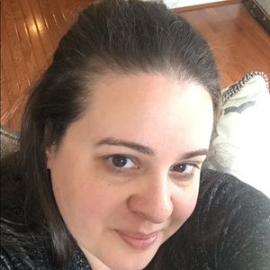 Meet your Posher, Angie